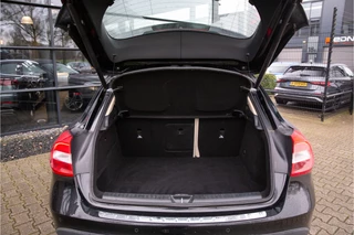 Mercedes-Benz GLA – thumbnail 15