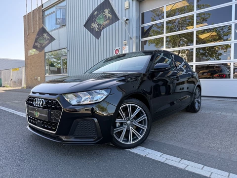 Audi A1 SPORTBACK 30 TFSI ECC/PDC V&A/LMV-17/Apple CarPlay