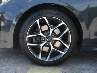 Kia ProCeed – thumbnail 12