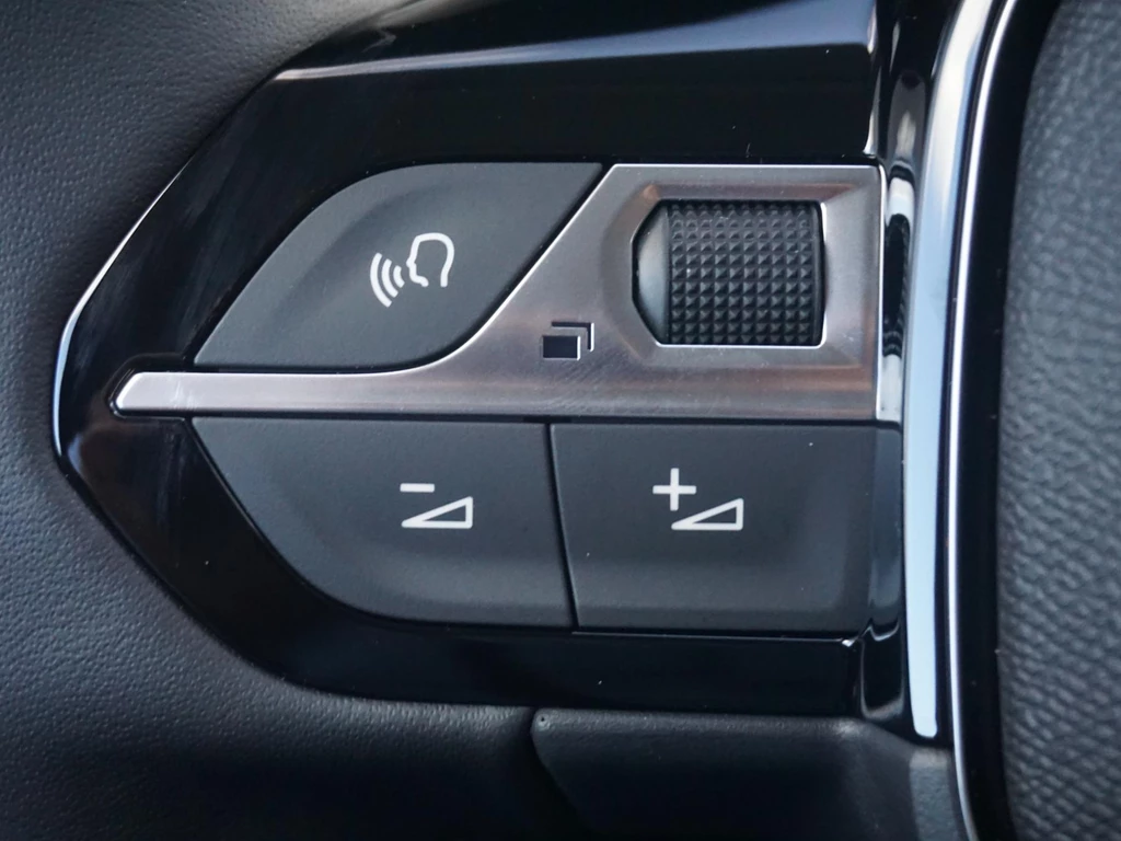 Peugeot 208 – foto 20