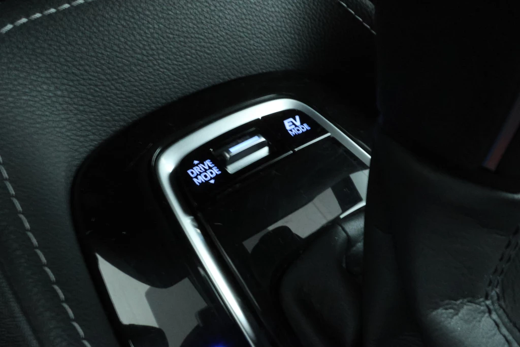 Toyota Corolla Touring Sports – foto 33