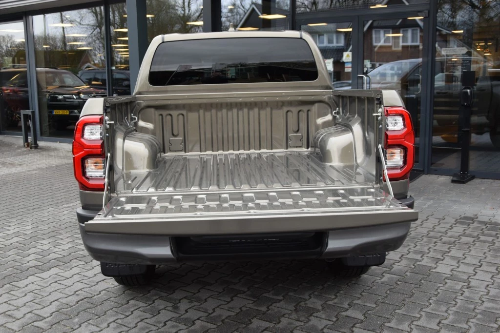 Toyota Hilux – foto 8