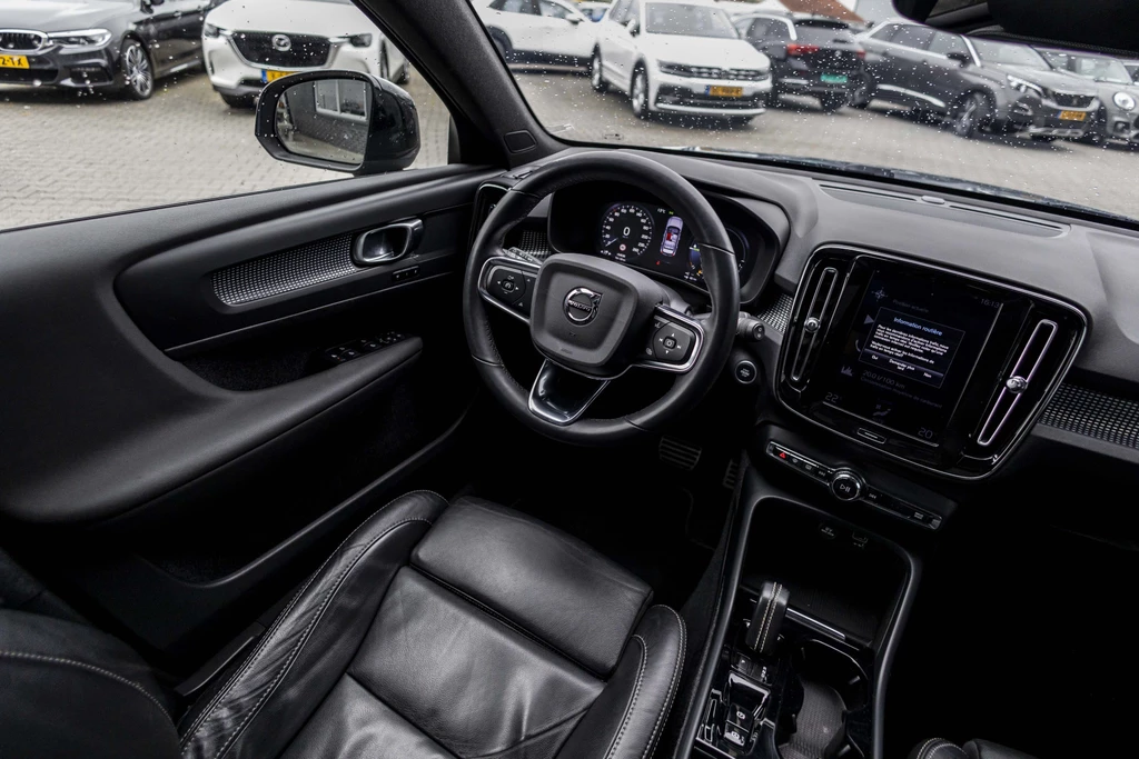 Volvo XC40 – foto 22