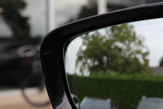 BMW i4 – thumbnail 35