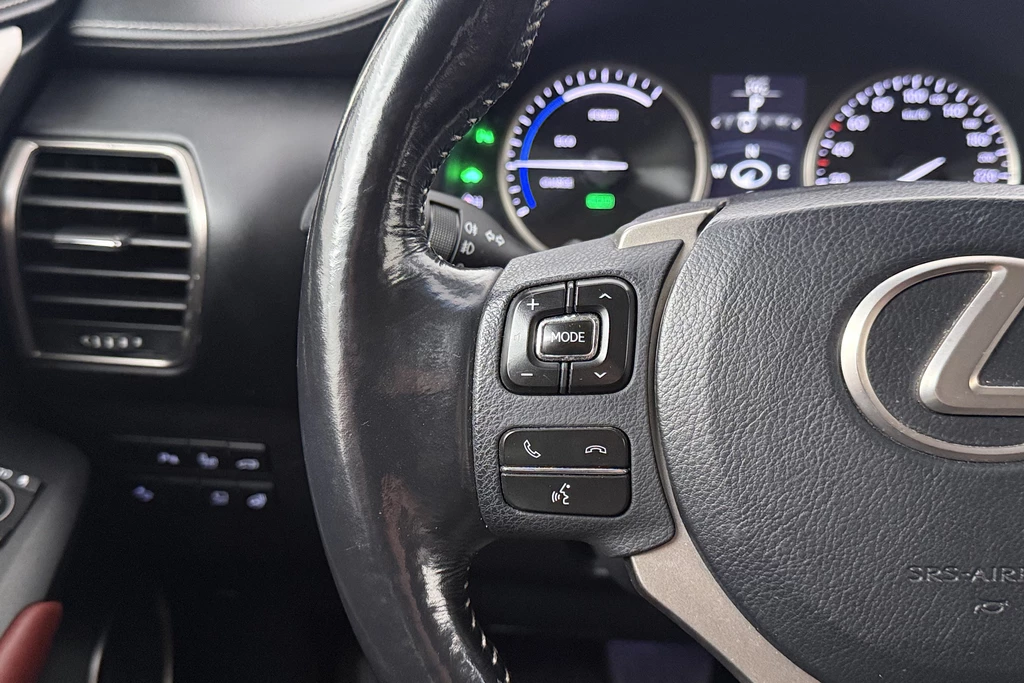 Lexus NX – foto 24