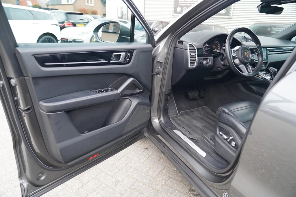 Porsche Cayenne – foto 30