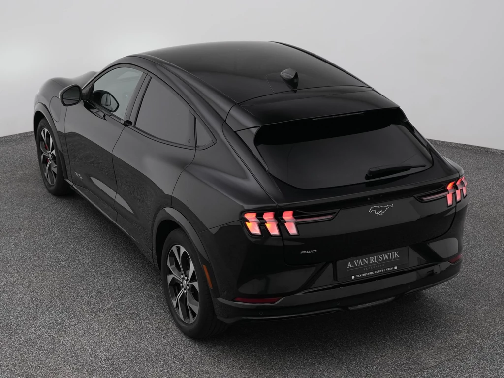 Ford Mustang Mach-E – foto 6