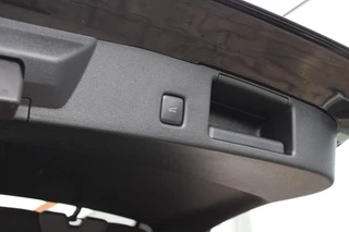 Ford Kuga – thumbnail 41