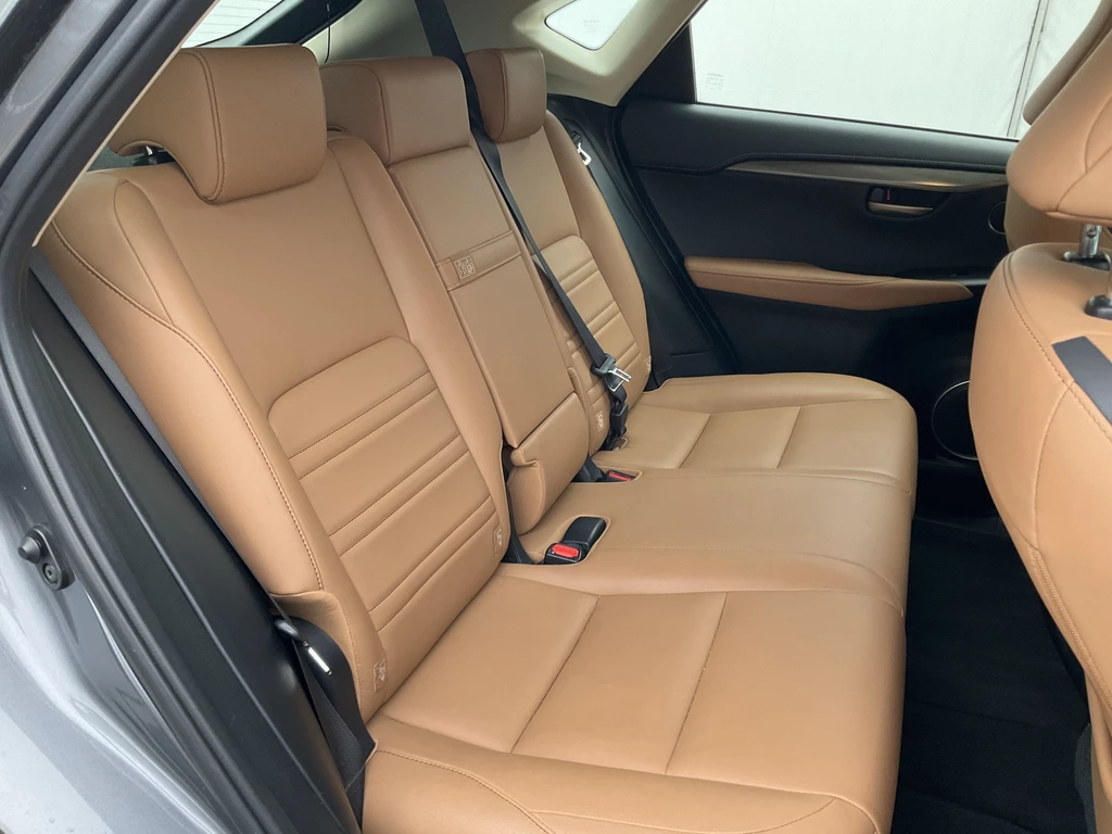 Lexus NX – foto 28