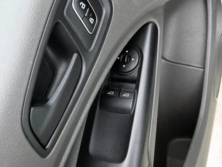 Ford Transit Connect – thumbnail 28