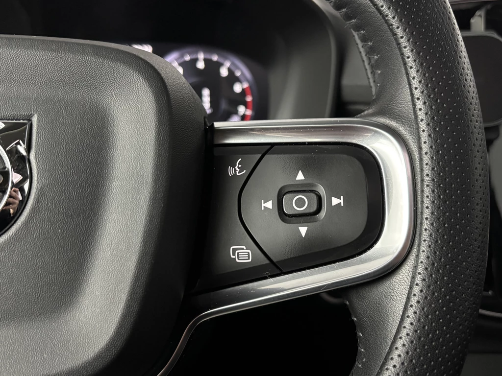Volvo XC40 – foto 25