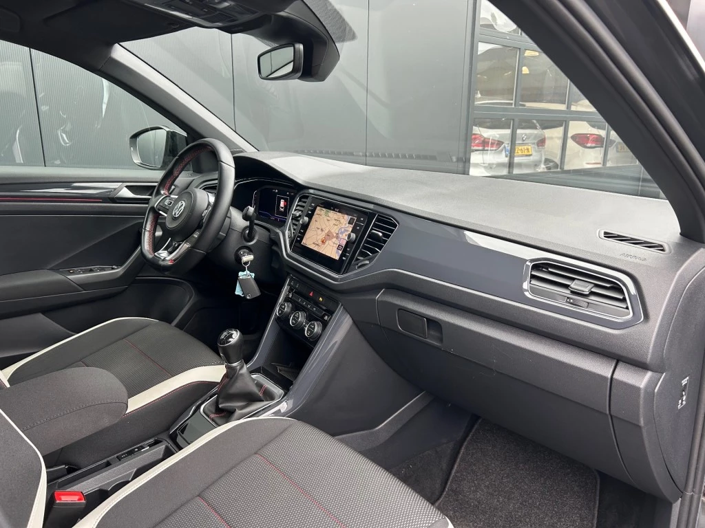 Volkswagen T-Roc – foto 7