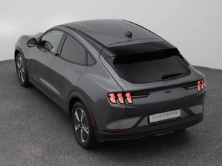 Ford Mustang Mach-E – thumbnail 6