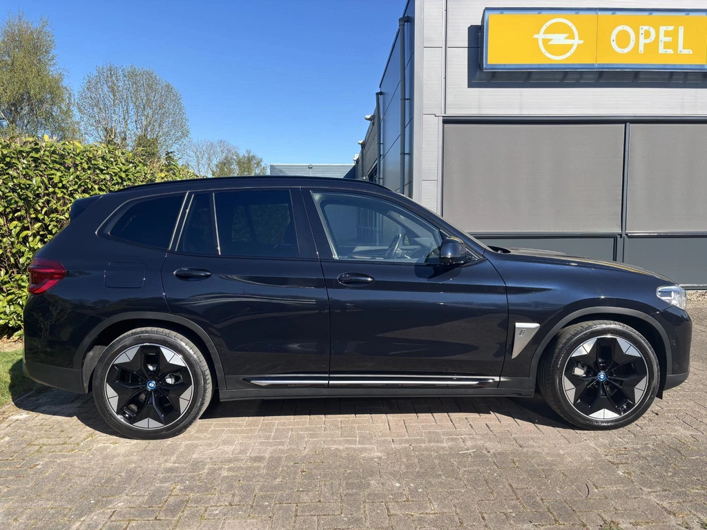 BMW iX3 – foto 6