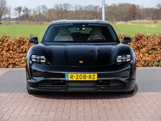 Porsche Taycan – thumbnail 19