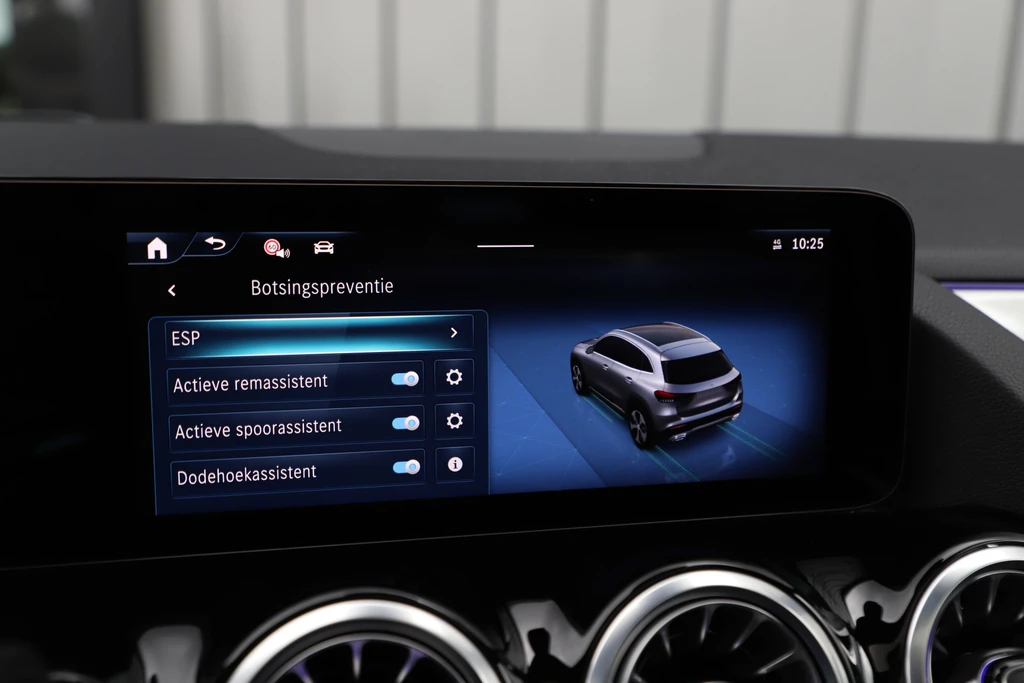 Mercedes-Benz GLA – foto 17