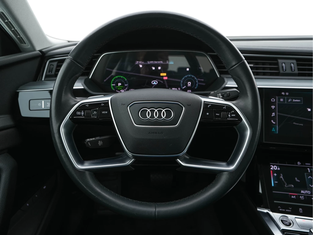 Audi e-tron – foto 16