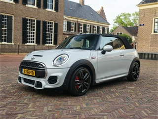 MINI Cooper Cabrio – thumbnail 1