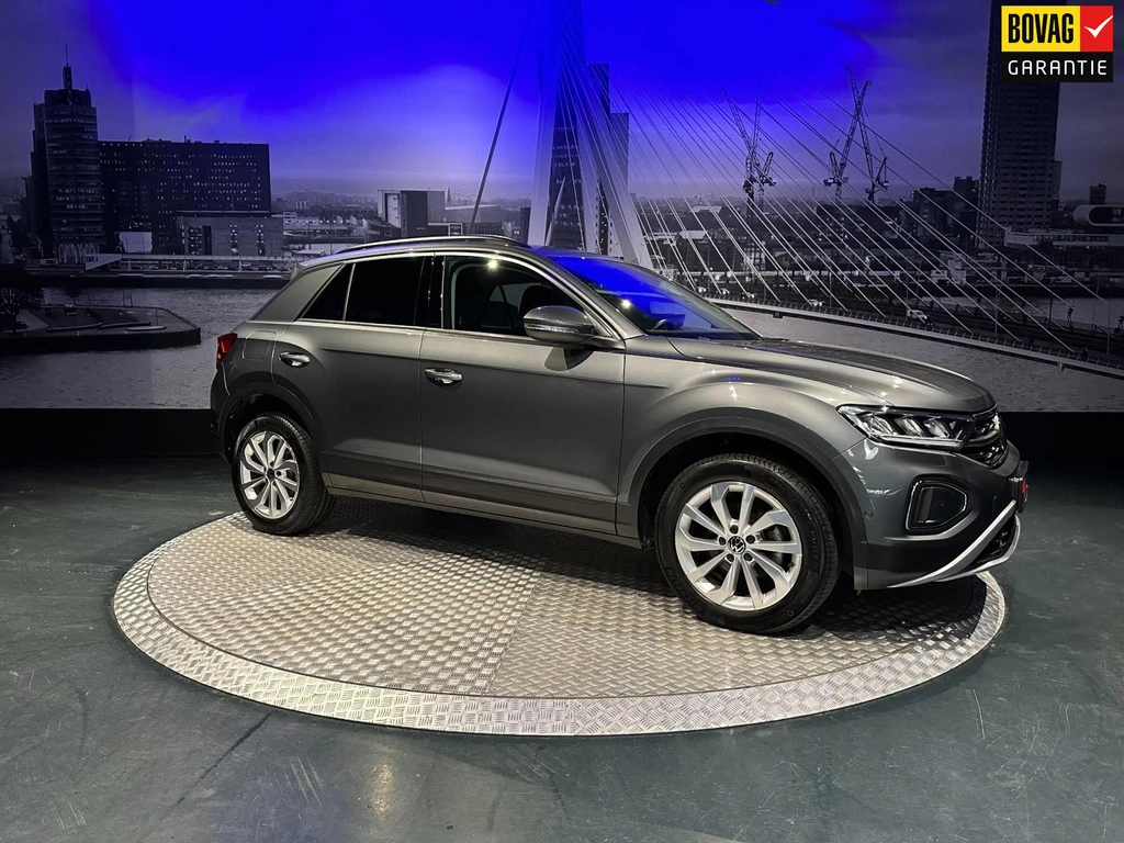 Volkswagen T-Roc – foto 12