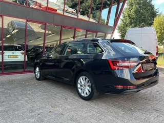 Škoda Superb – thumbnail 2