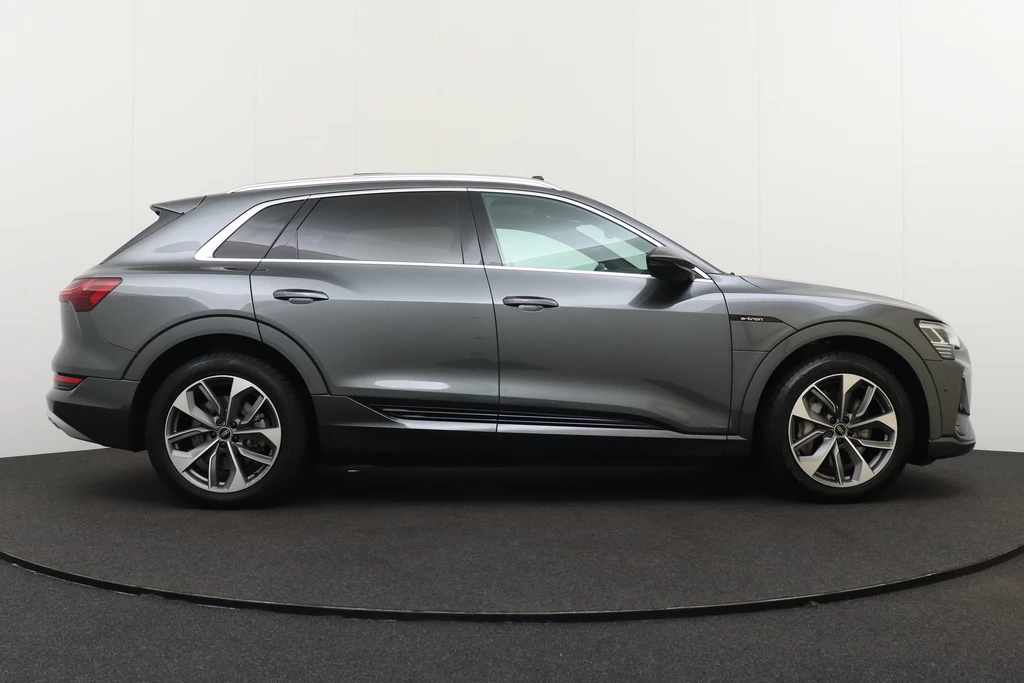 Audi e-tron – foto 5