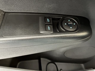 Ford Transit Courier – thumbnail 14