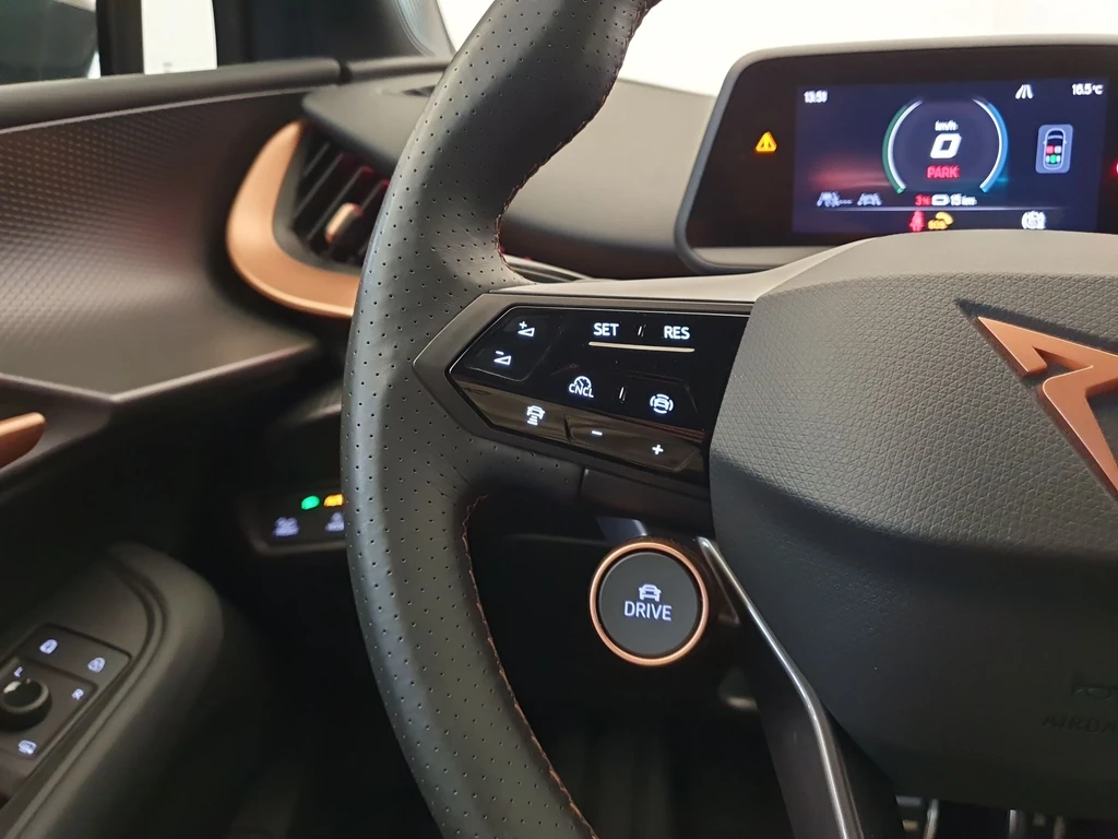 CUPRA Tavascan – foto 12