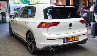 Volkswagen Golf – thumbnail 1