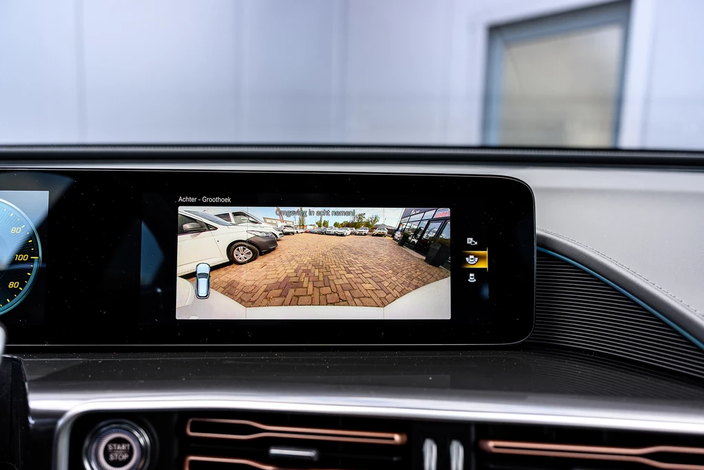 Mercedes-Benz EQC – foto 26