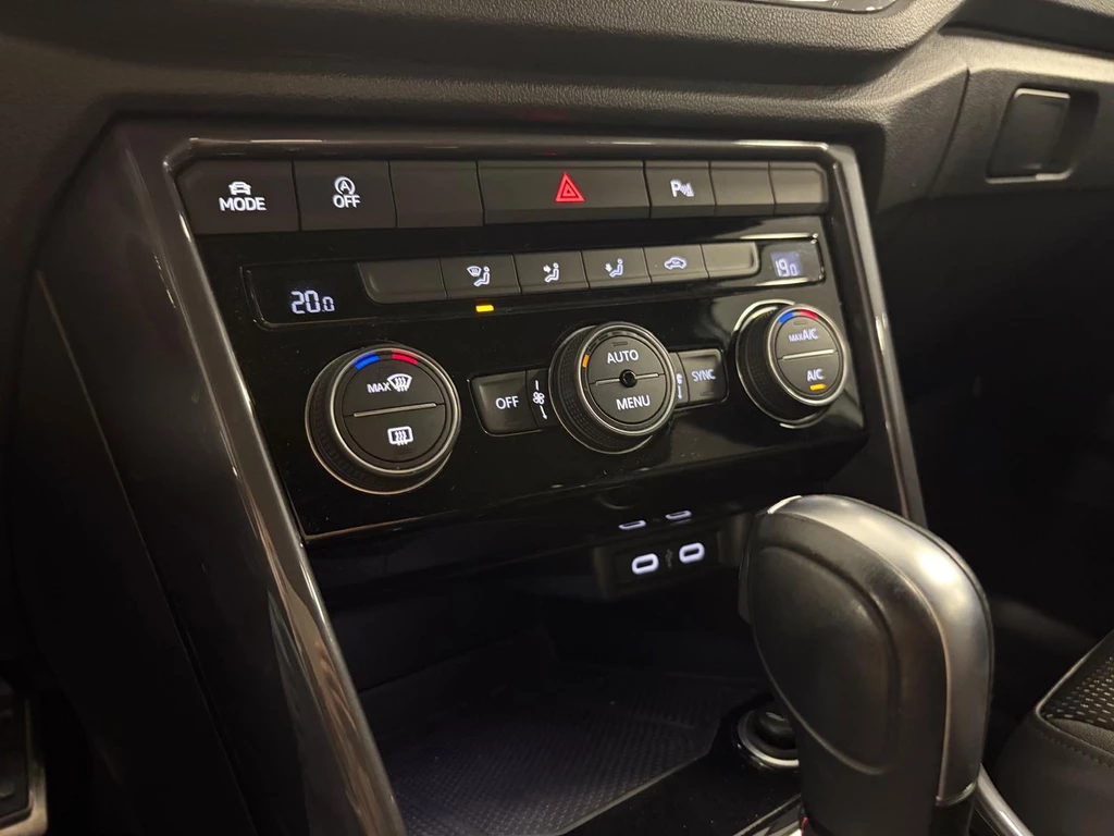 Volkswagen T-Roc – foto 24