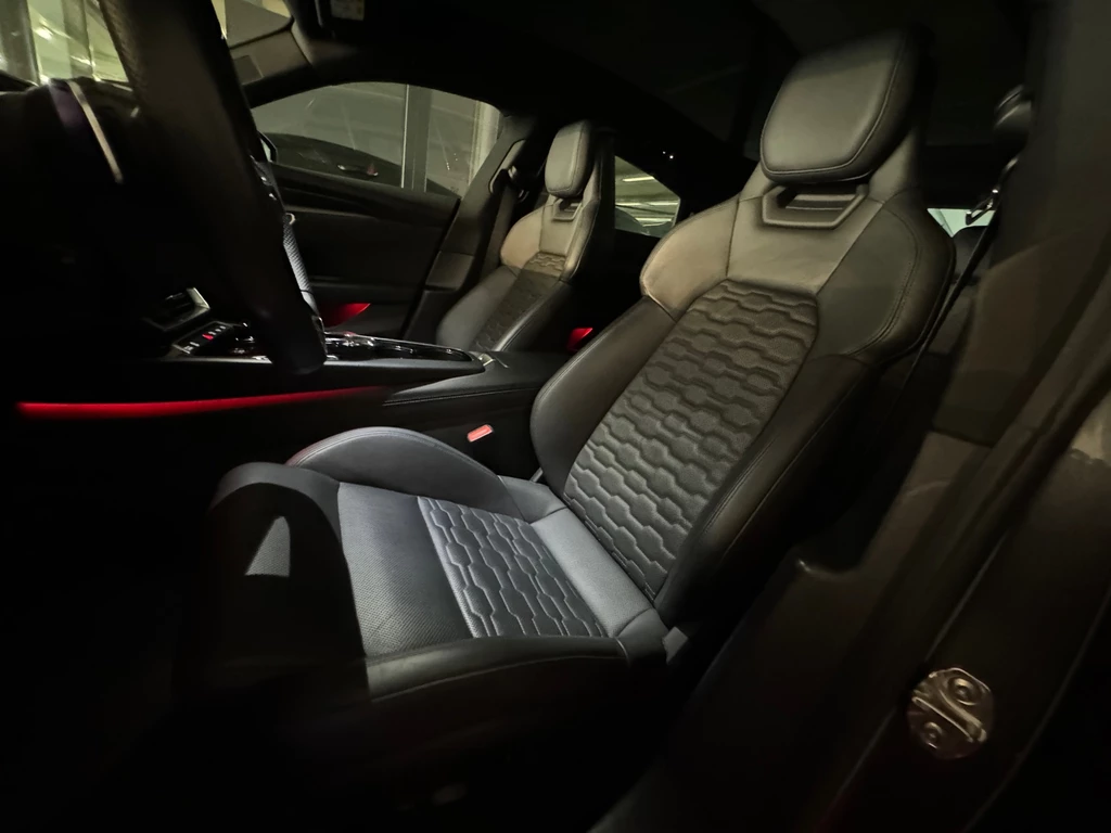 Audi e-tron GT – foto 12