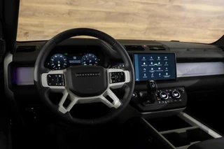 Land Rover Defender – thumbnail 26