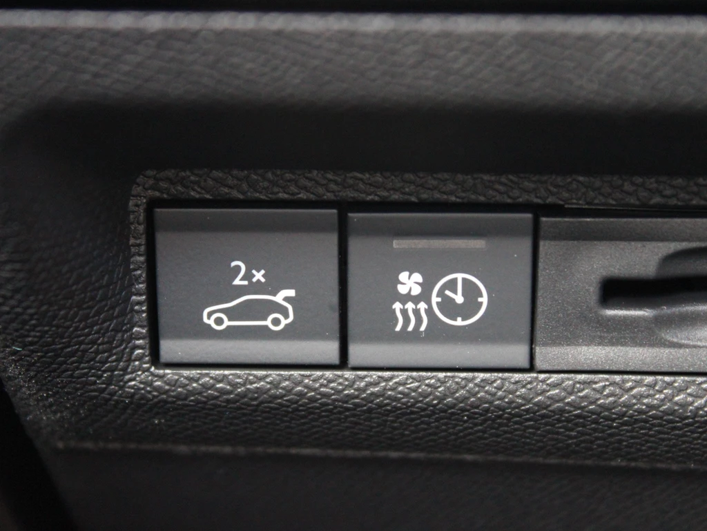 Peugeot 408 – foto 34