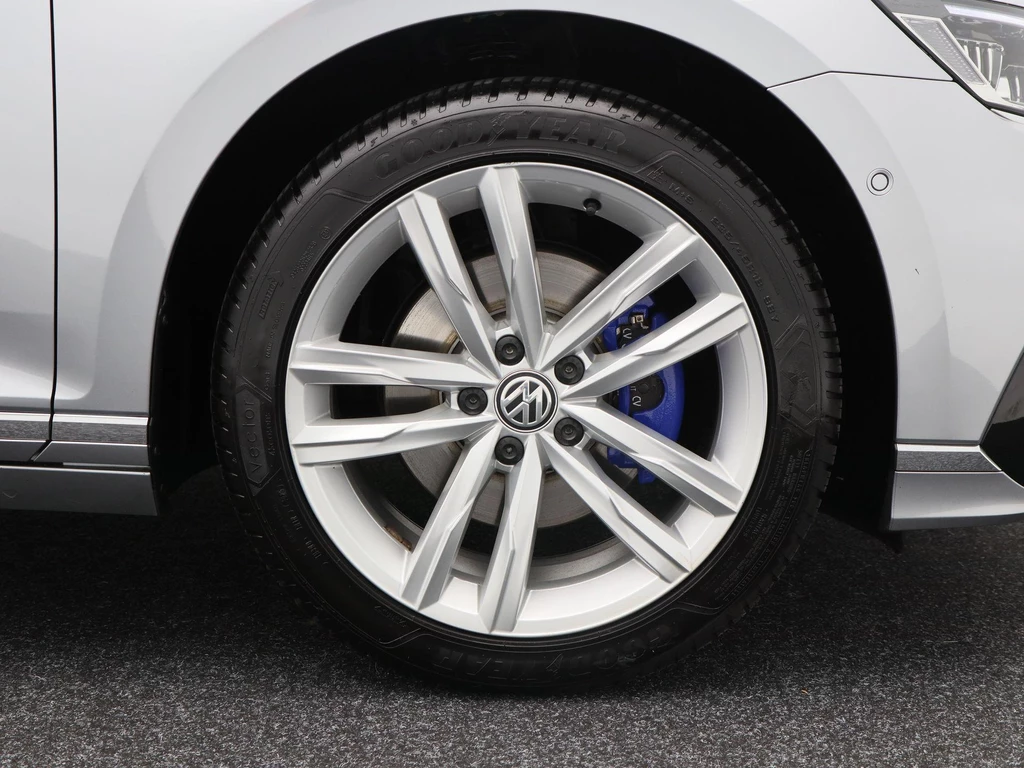 Volkswagen Passat – foto 14