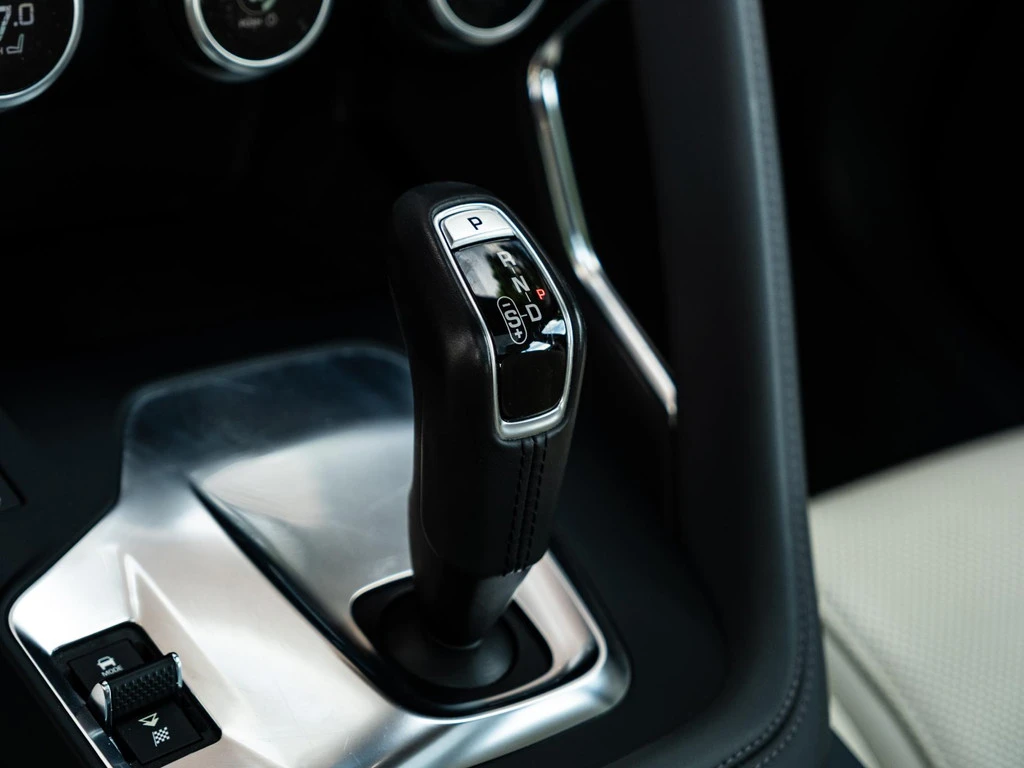 Jaguar E-PACE – foto 25