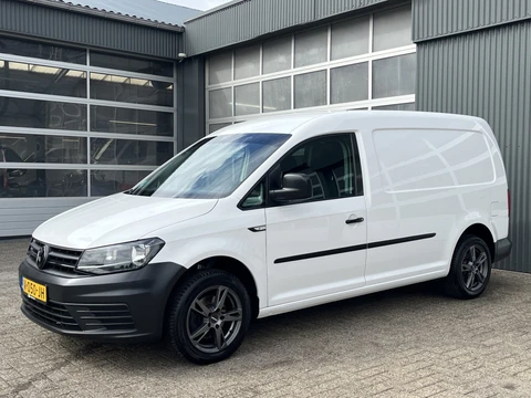 Volkswagen Caddy 2.0 TDI L2H1 Maxi Euro 6 Airco Trekhaak 1400kg trekgewicht Telefoonverbinding Achterruitrij camera Zijruit rechts Lichtmetalen velgen Bpm vrij voor particulier gebruik!!