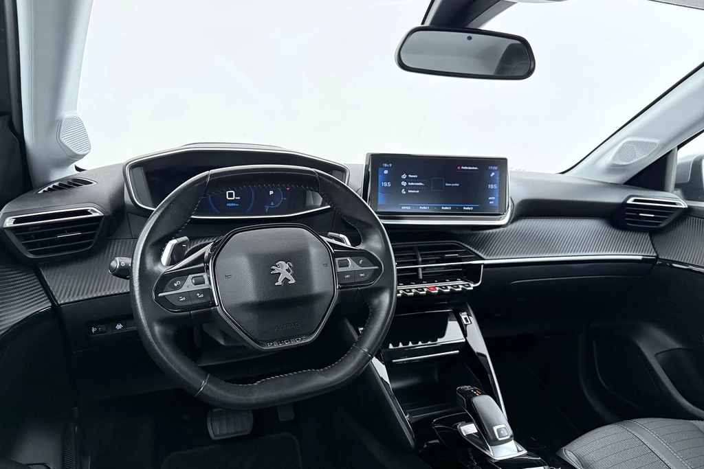 Peugeot 208 – foto 18