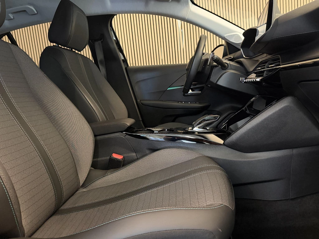 Peugeot 208 – foto 33