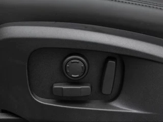 Land Rover Defender – thumbnail 13