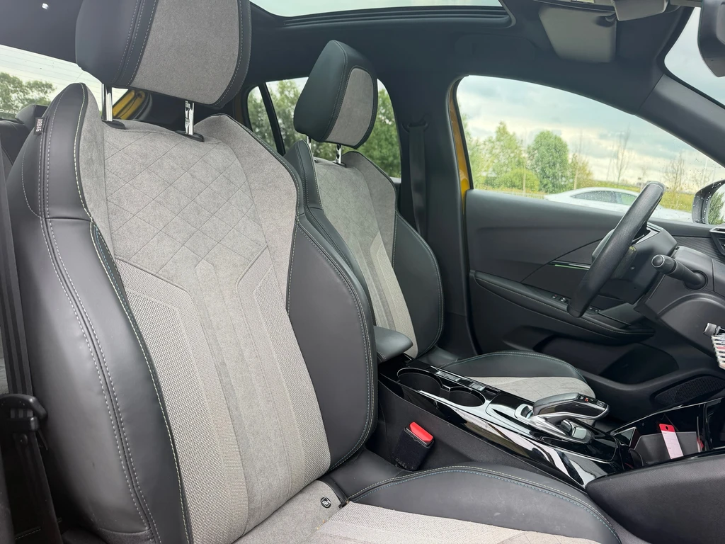 Peugeot e-208 – foto 21