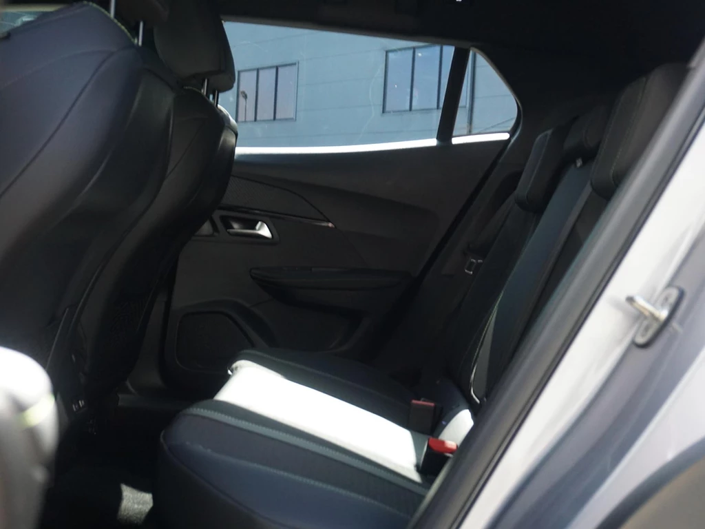 Peugeot e-2008 – foto 35