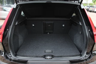 Volvo XC40 – thumbnail 17