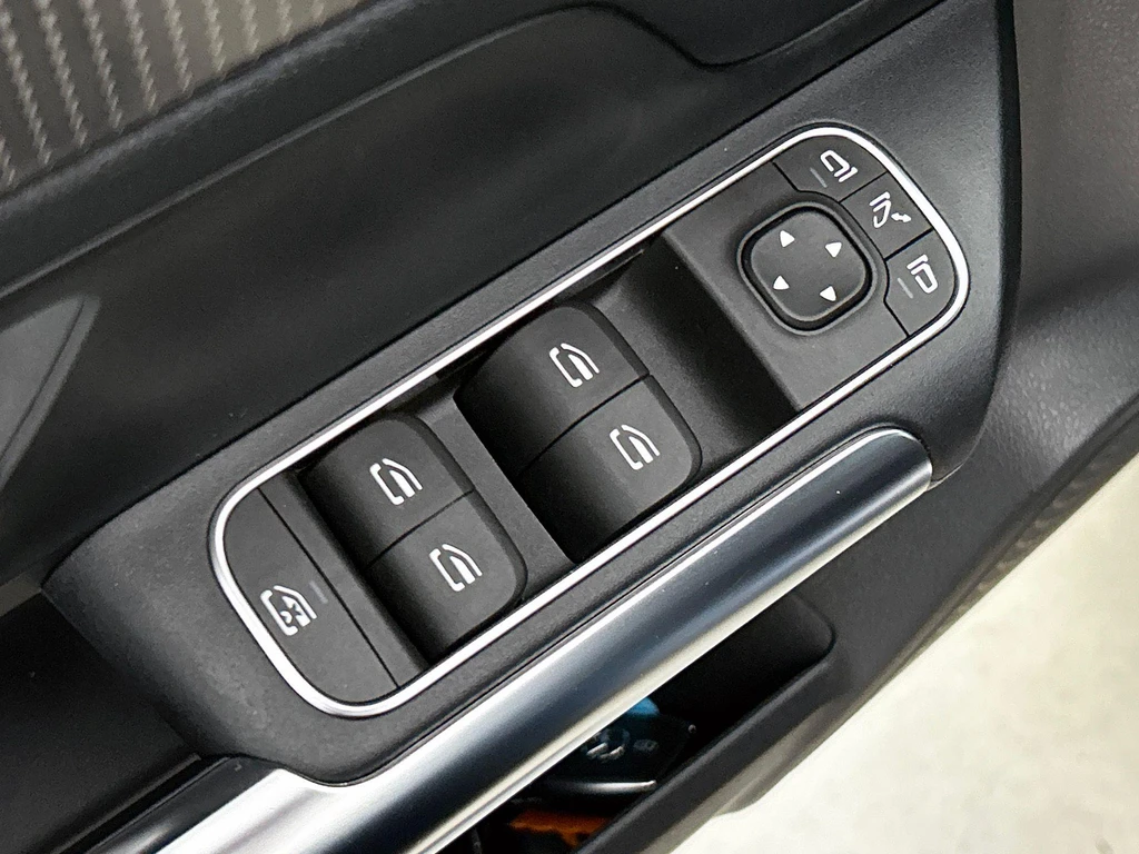 Mercedes-Benz EQA – foto 29