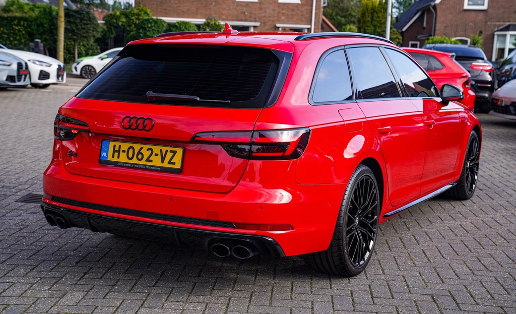 Audi S4 – foto 11
