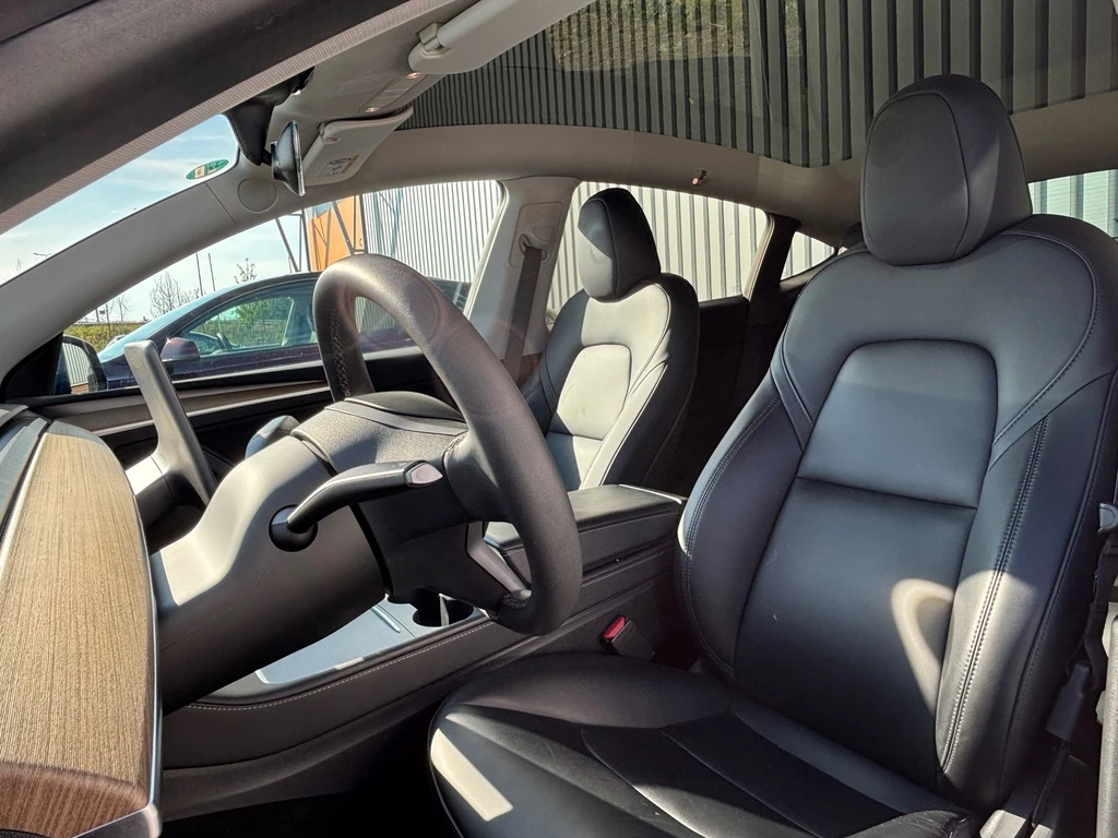 Tesla Model Y – foto 14