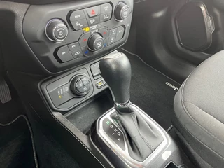 Jeep Renegade – thumbnail 12