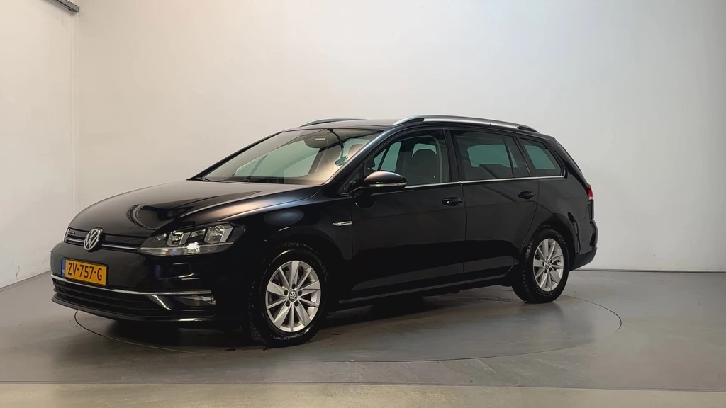 Volkswagen Golf – foto 1