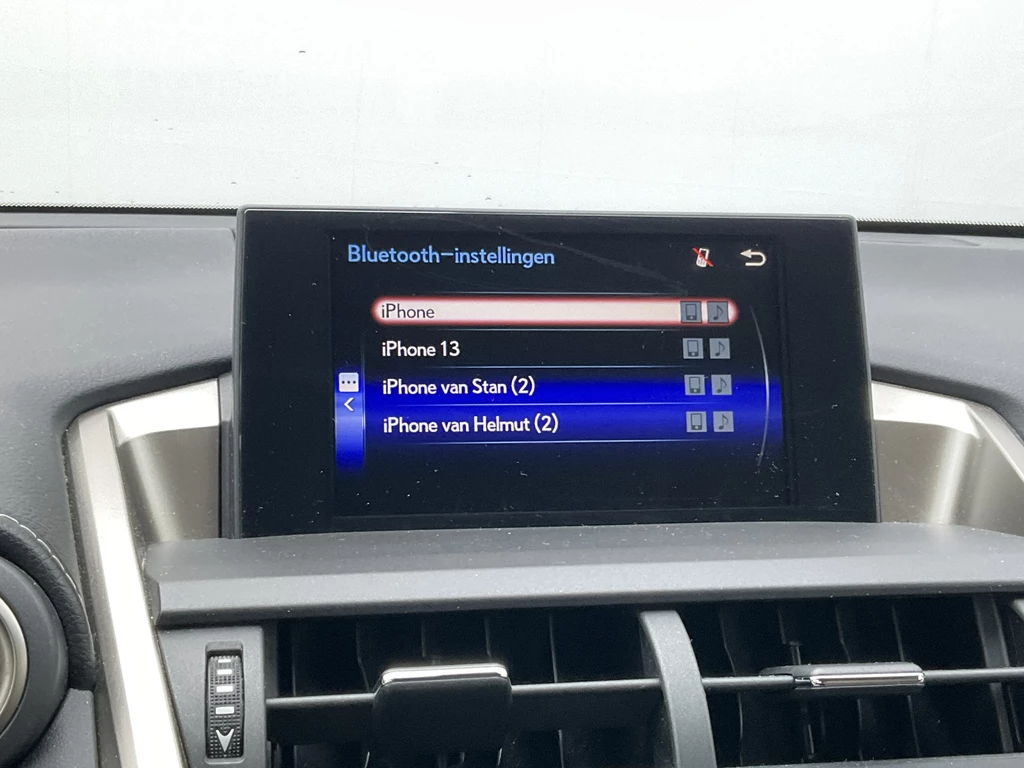 Lexus NX – foto 24