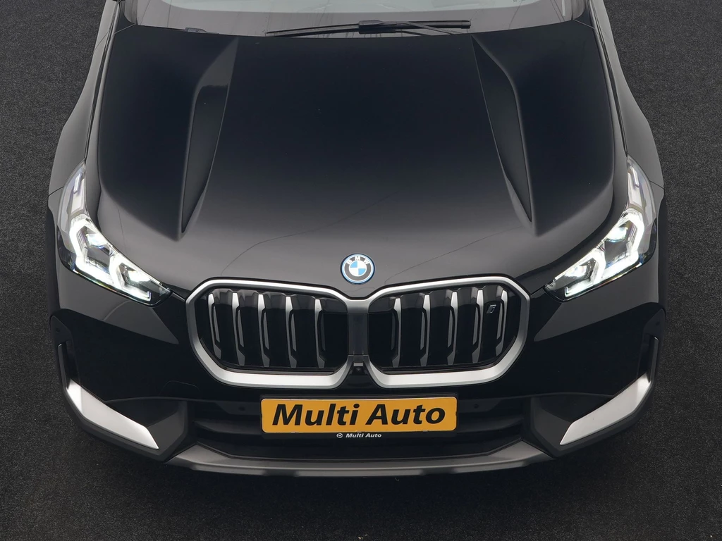 BMW iX1 – foto 11