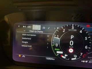 Land Rover Range Rover Velar – thumbnail 35